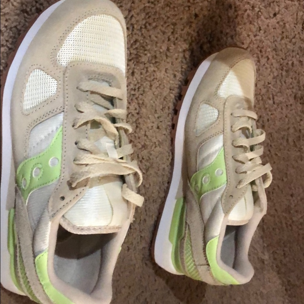 Women’s Green & tan Saucony’s